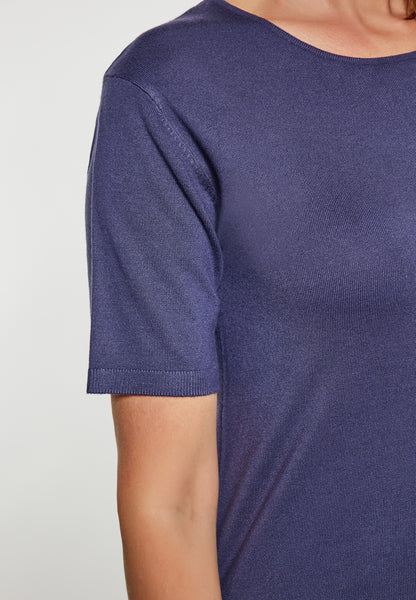 RISA women's T shirt
