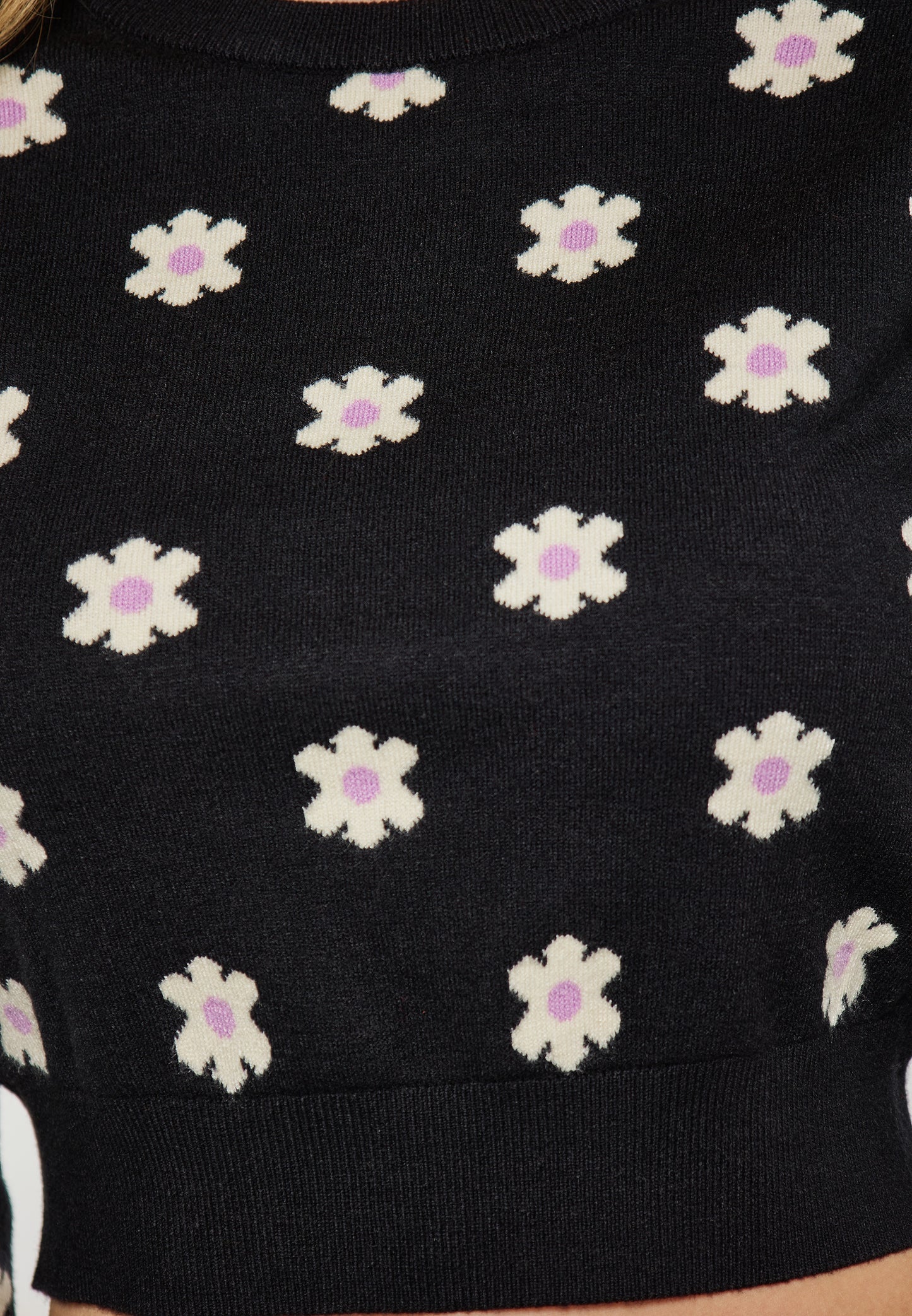 SWIRLY women's sweater