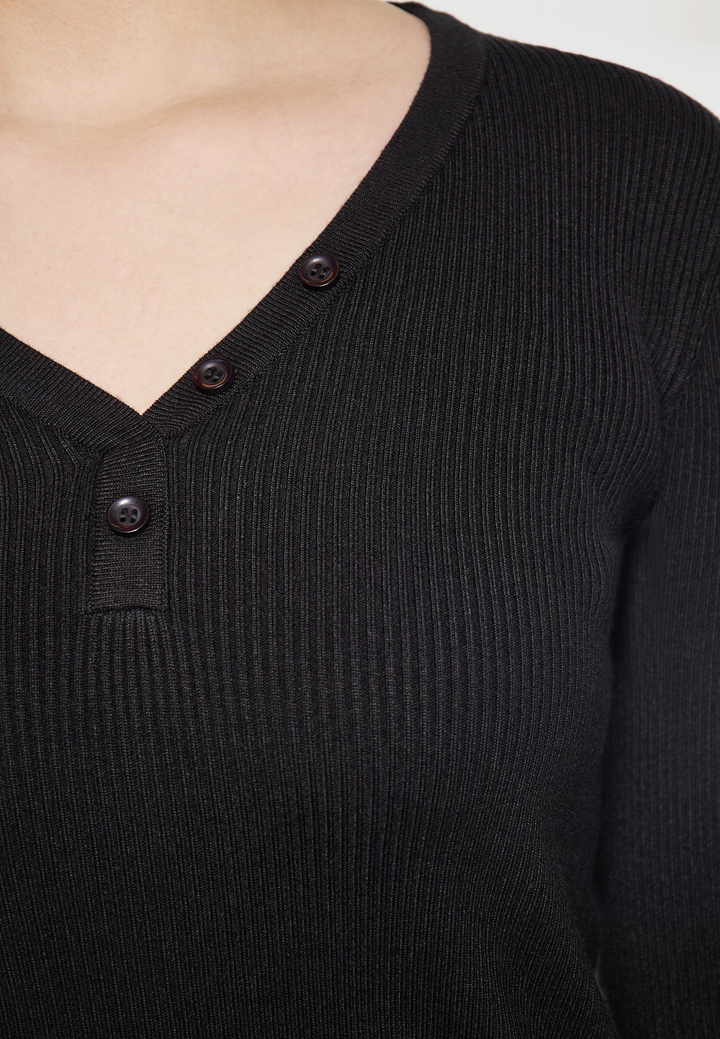 RISA women's sweater