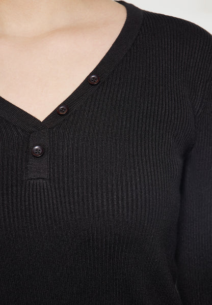 RISA women's sweater