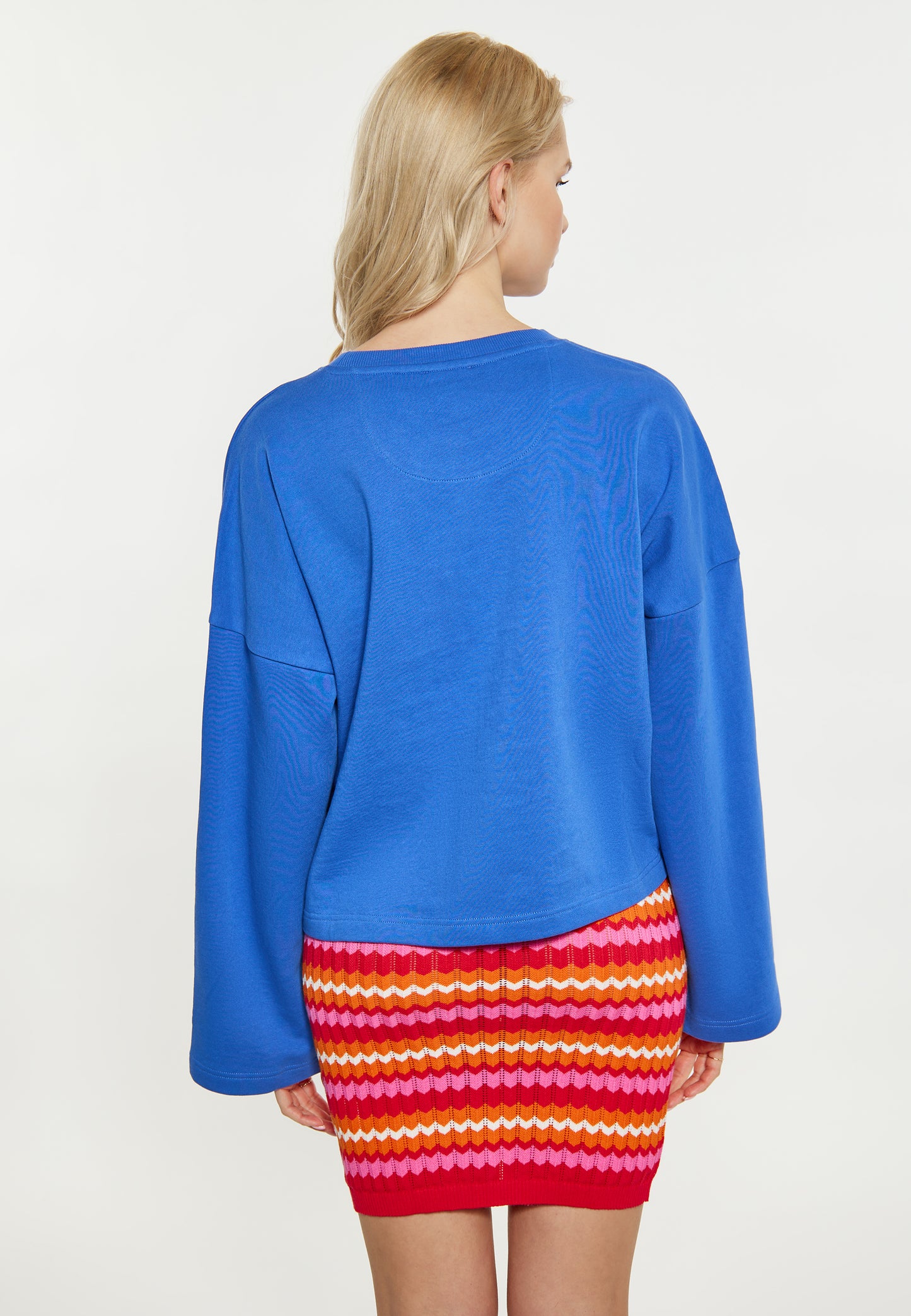 IZIA women's sweatshirt