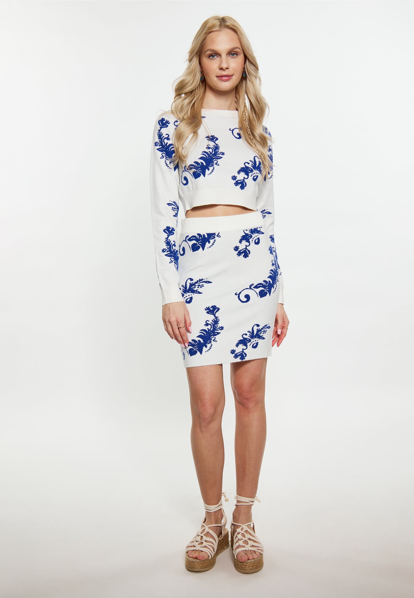 IZIA women's skirt