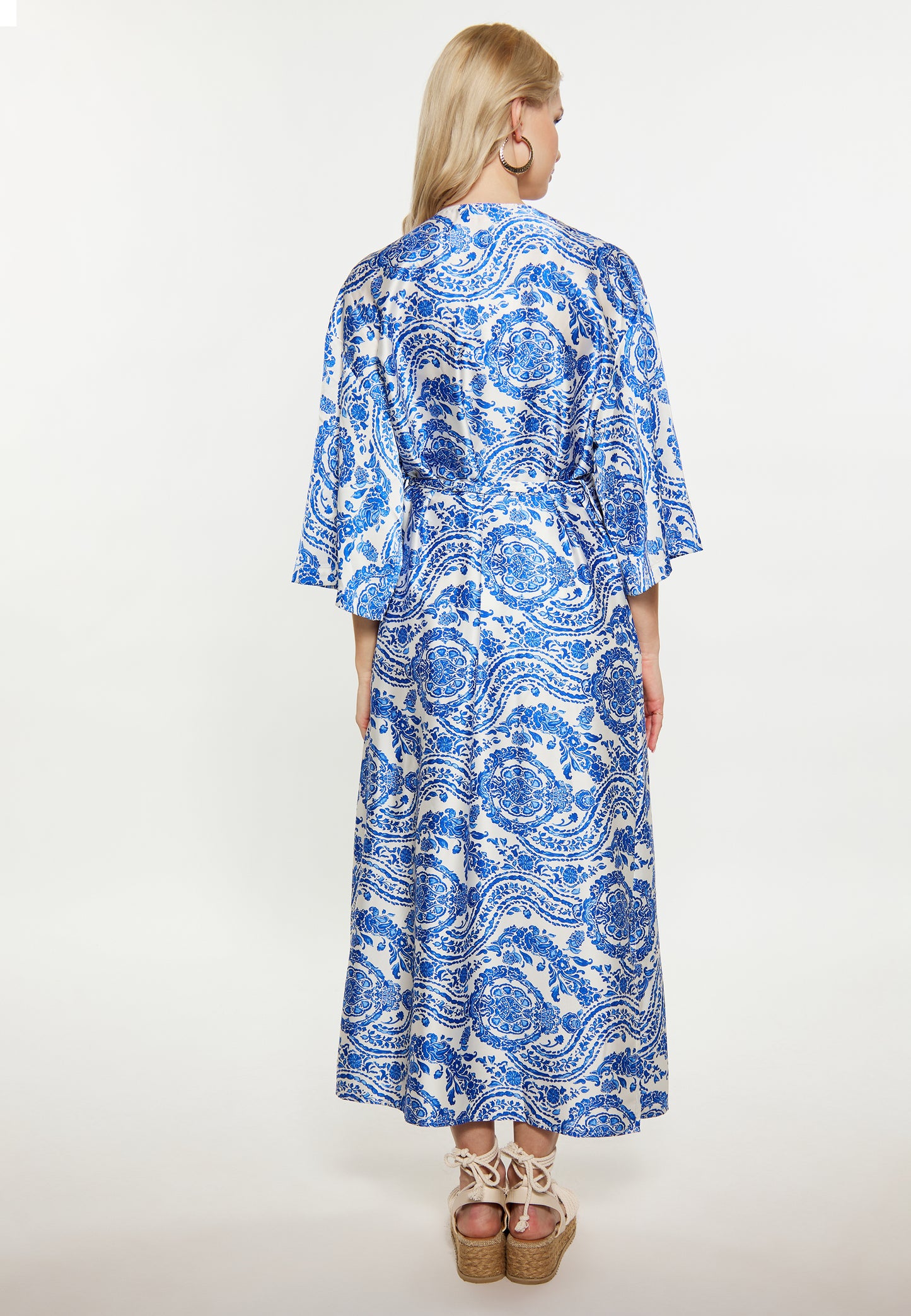 IZIA women's kimono