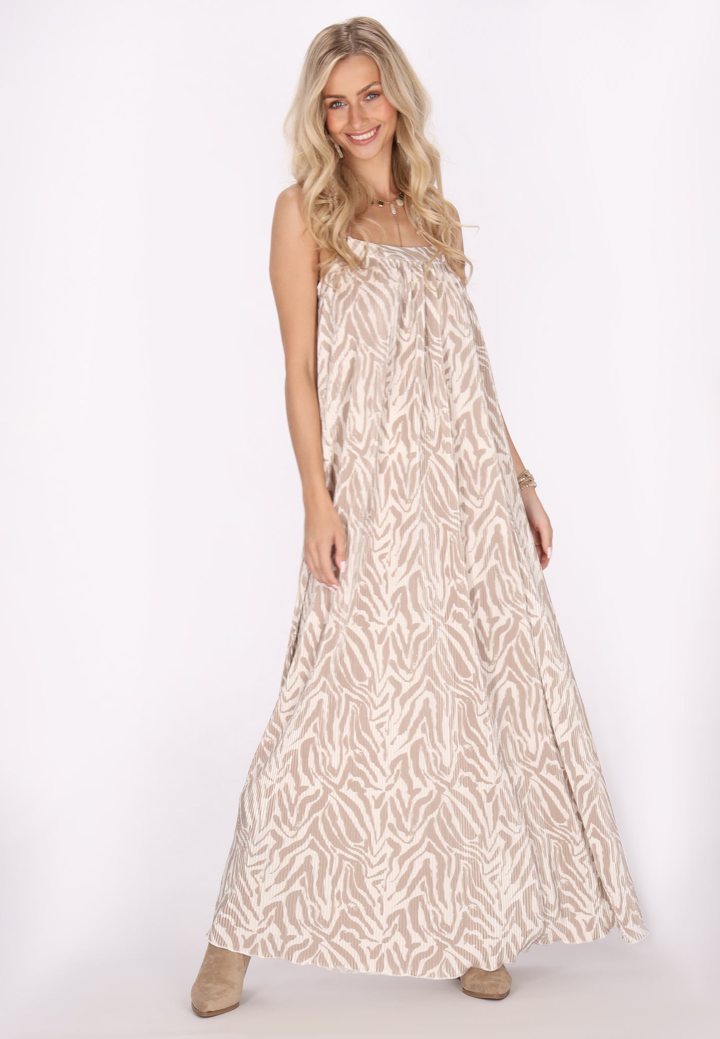 IZIA women's dress