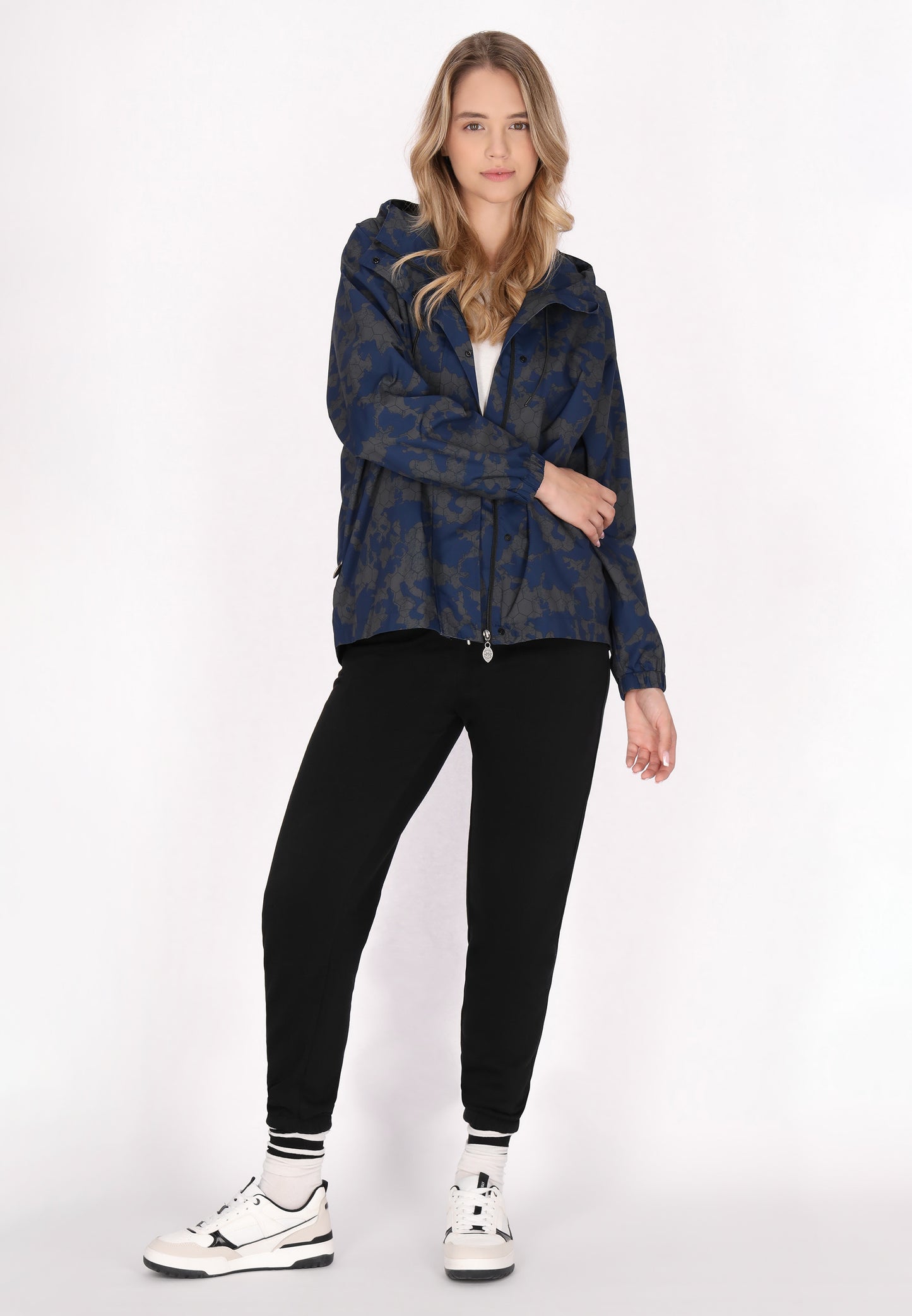 myMo ATHLSR women's oversized anorak