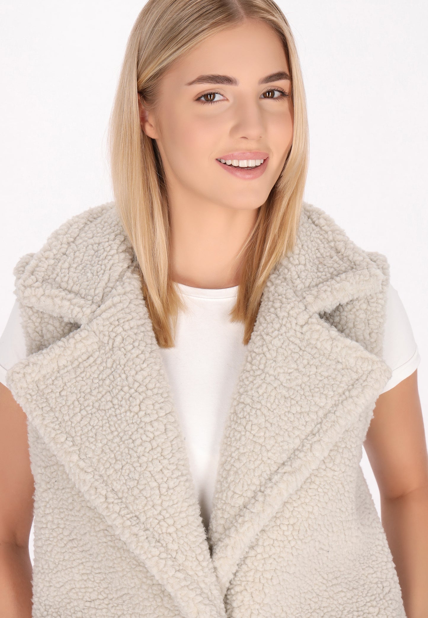 Schmuddelwedda women's vest jacket
