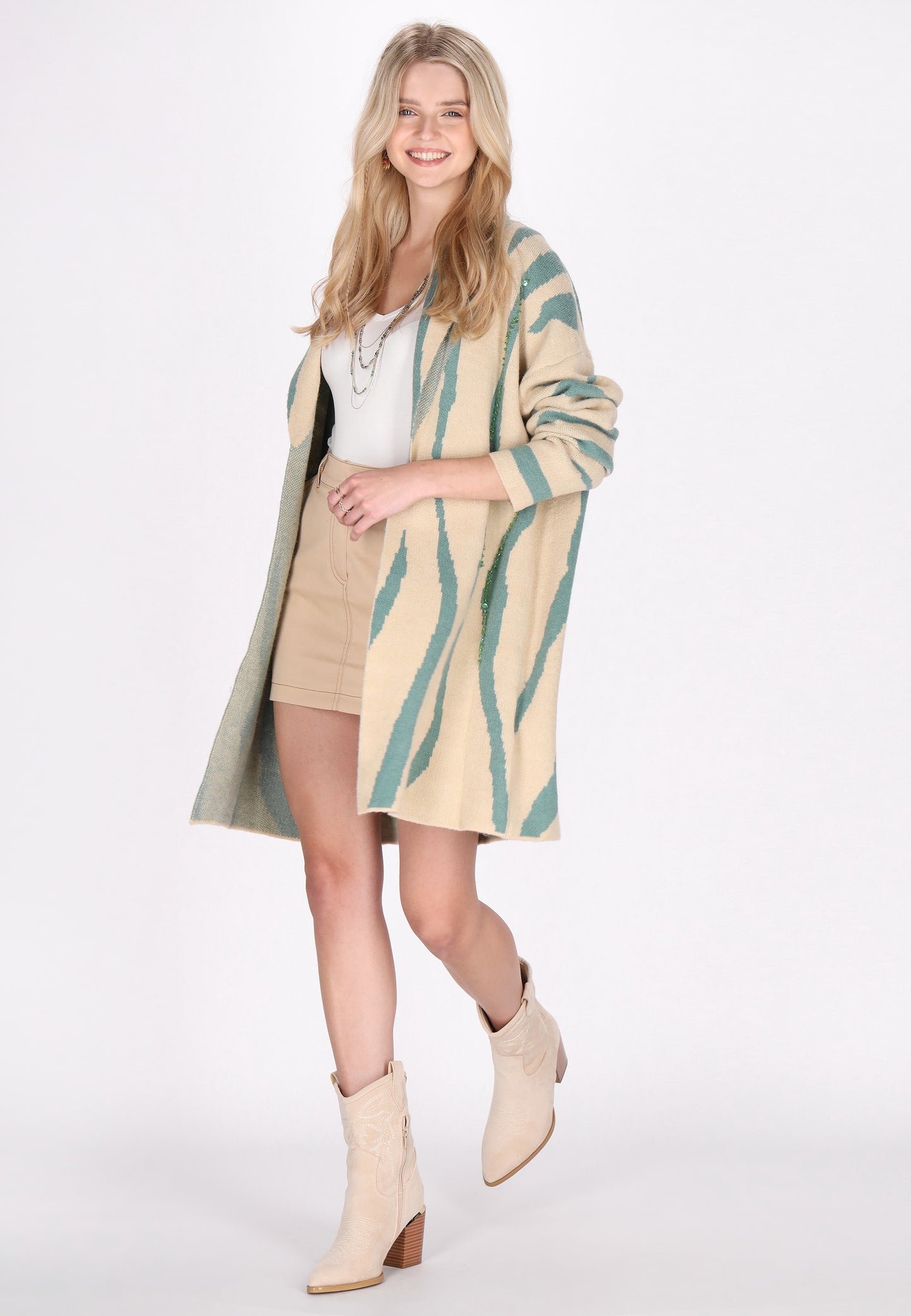 IZIA women's cardigan