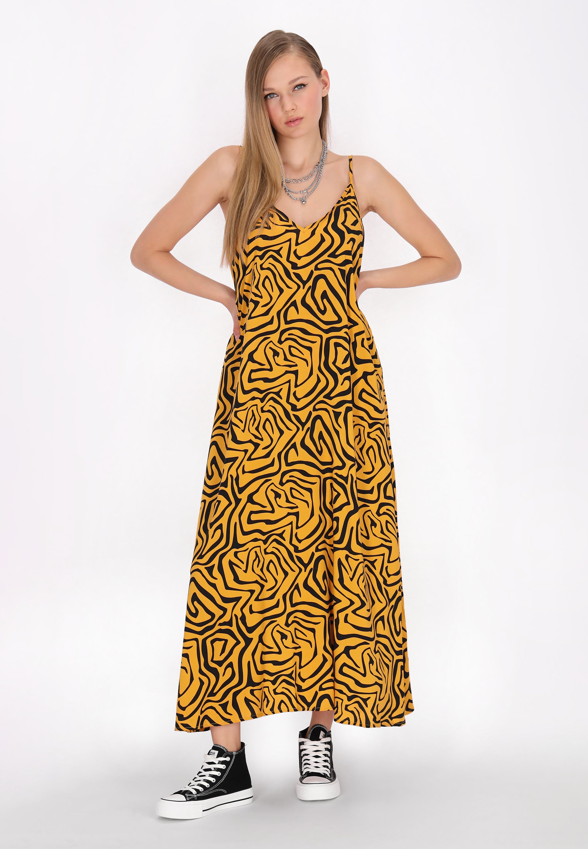 Mustard Black
