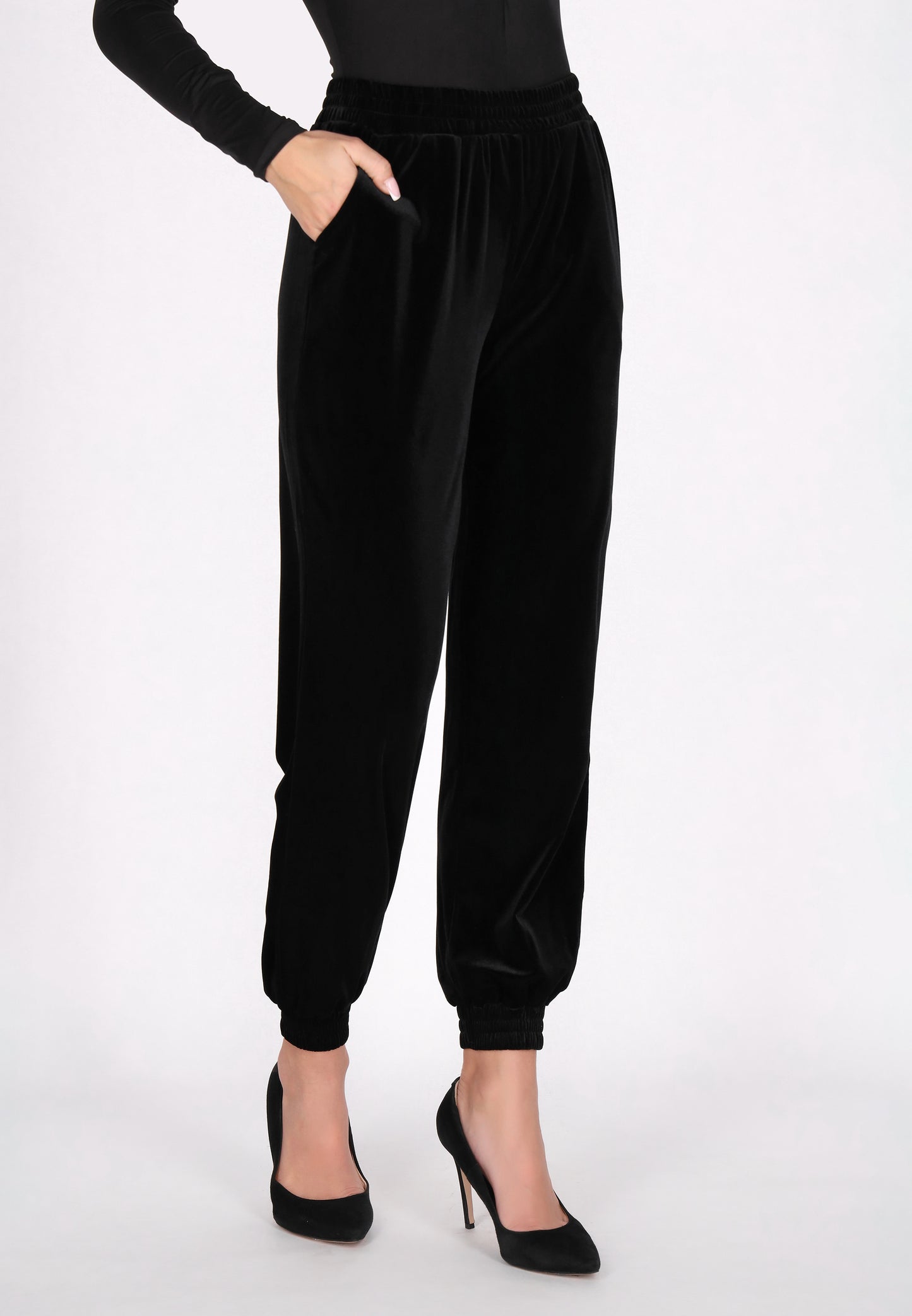 faina women's pants
