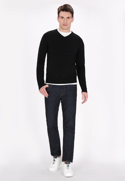 Mo men's sweater