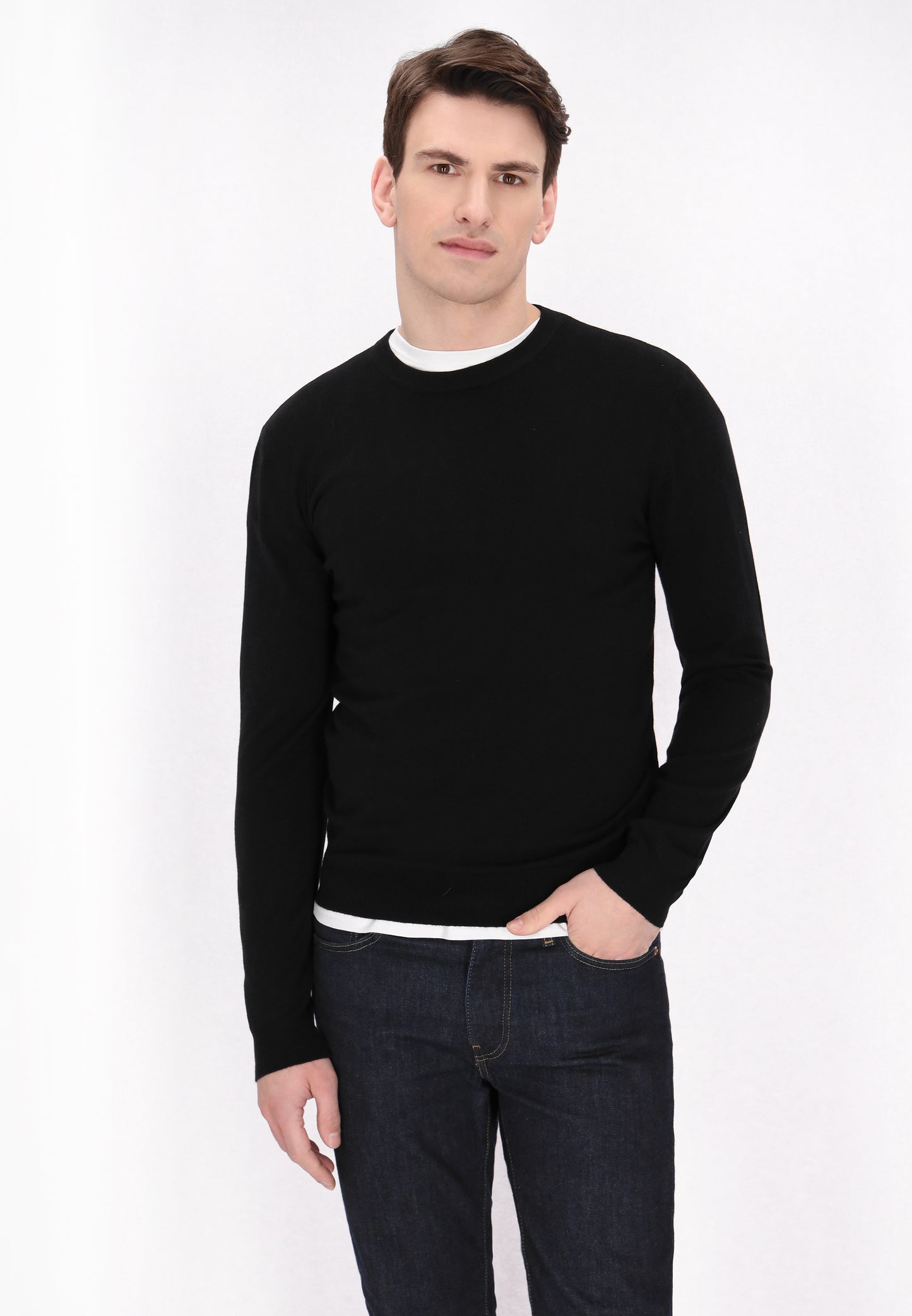 Mo men's sweater