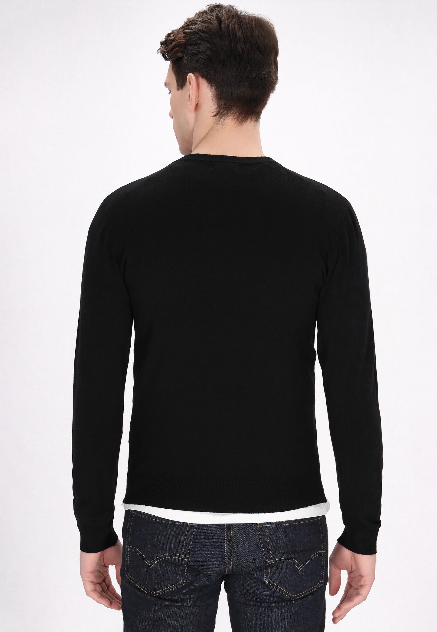 Mo men's sweater