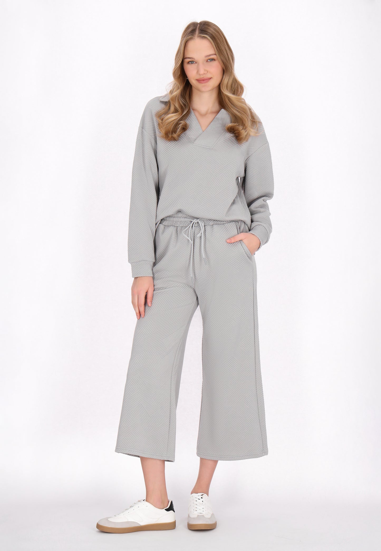 myMo women's pants