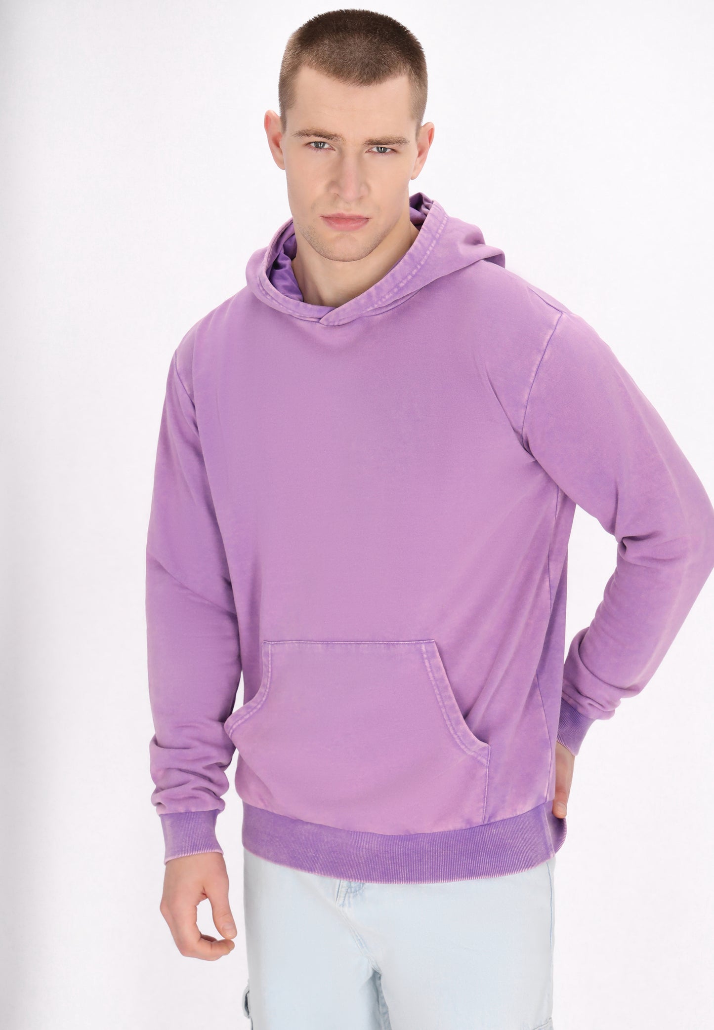 Mo men's sweatshirt