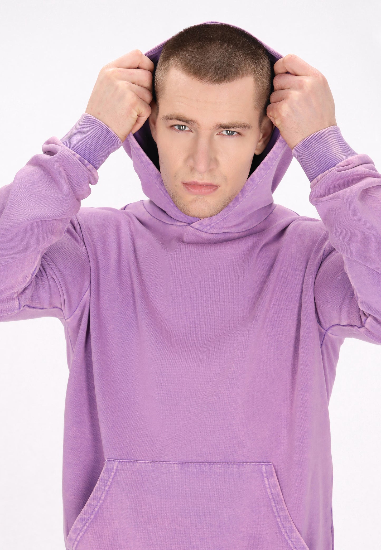 Mo men's sweatshirt