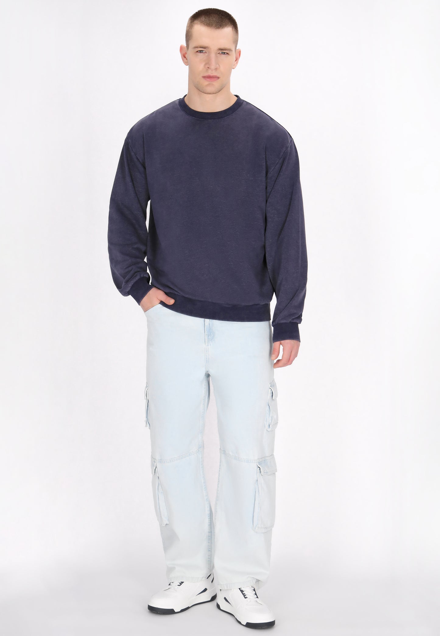 Mo men's sweatshirt