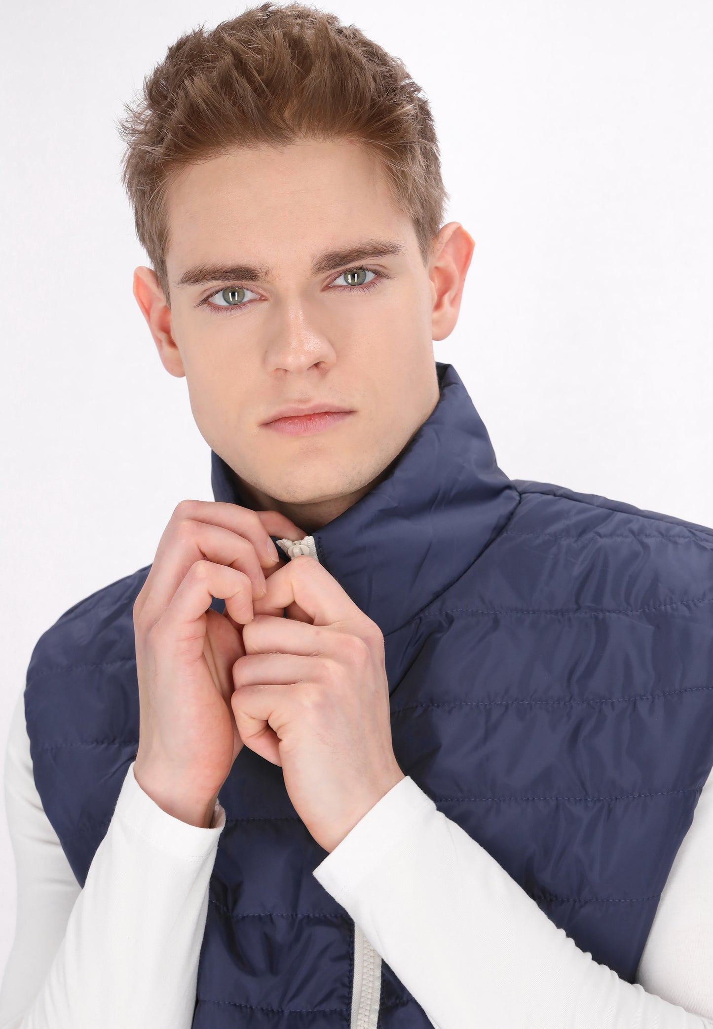 Mo men's vest