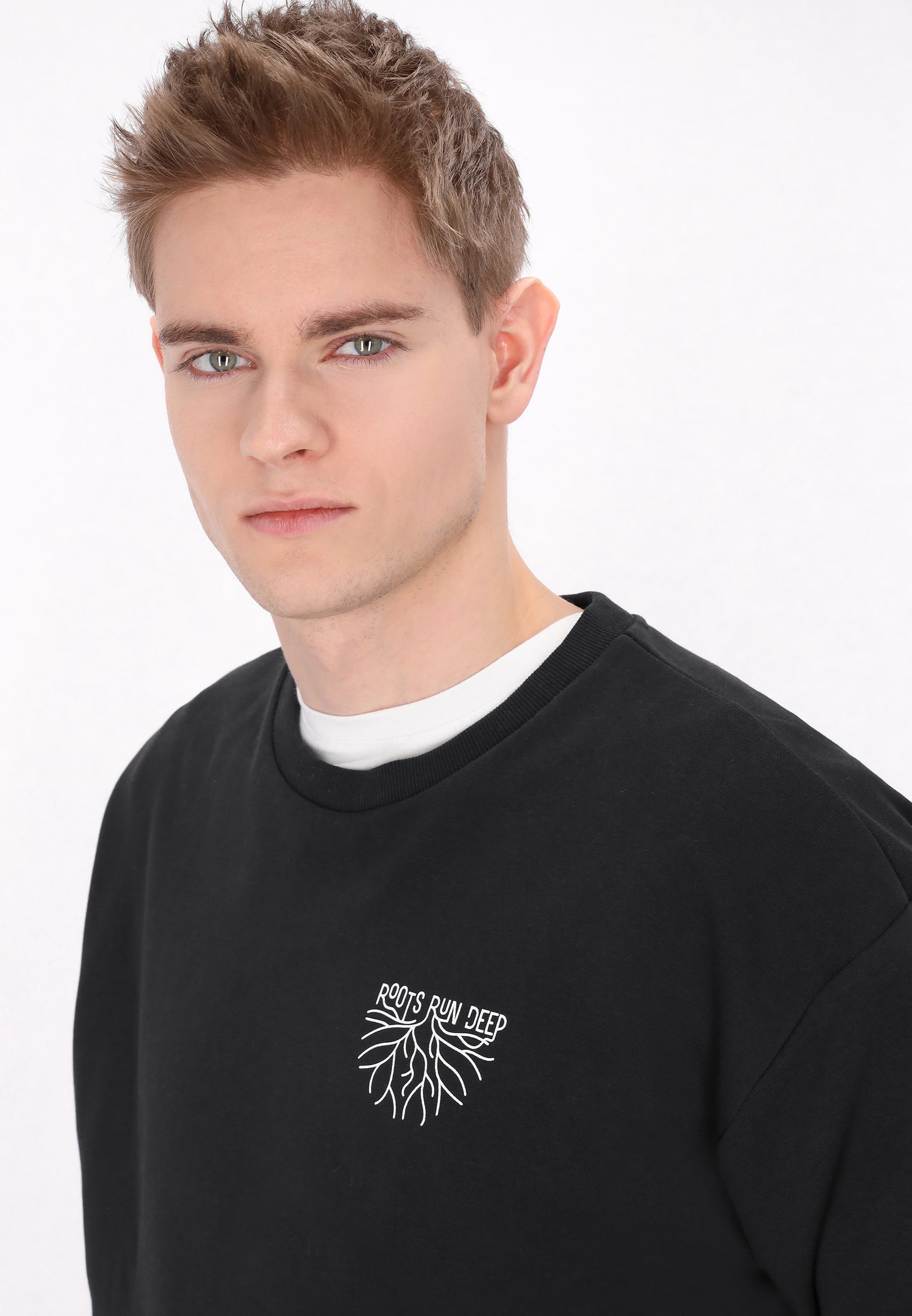 Mo men's sweatshirt