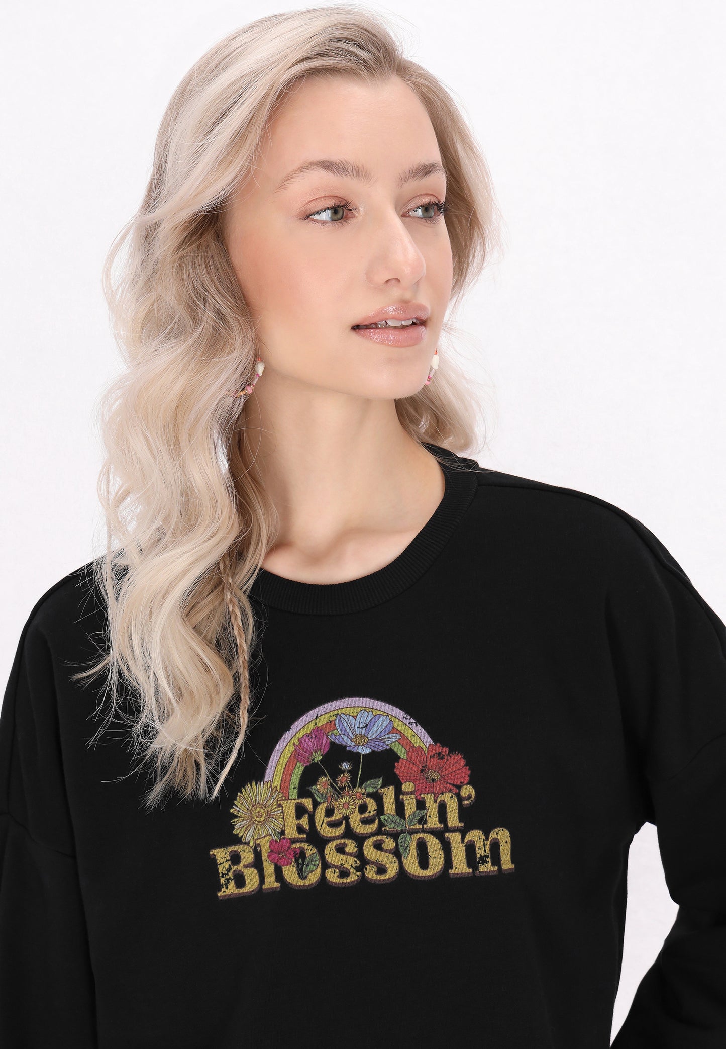 IZIA women's sweatshirt