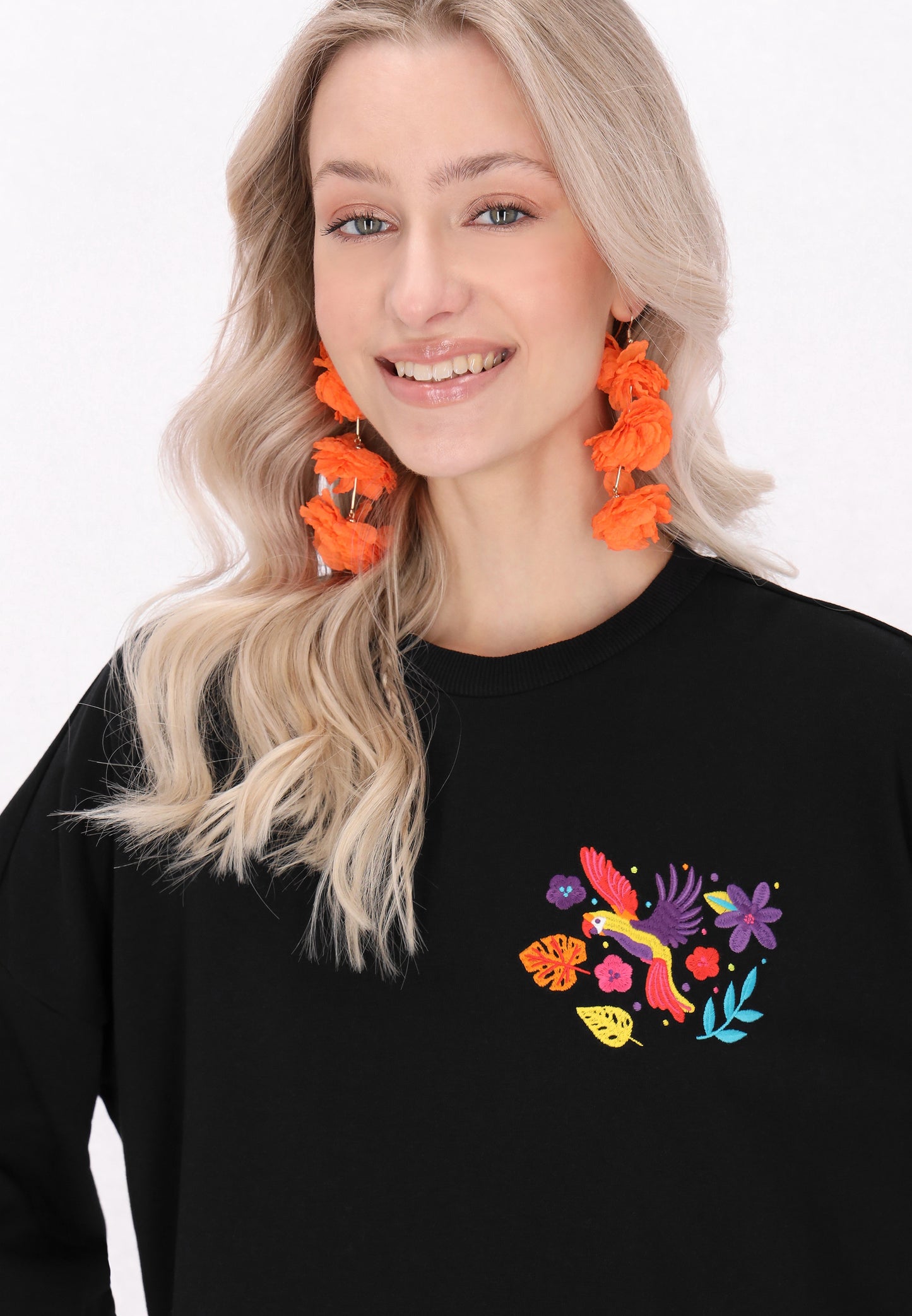 IZIA women's sweatshirt