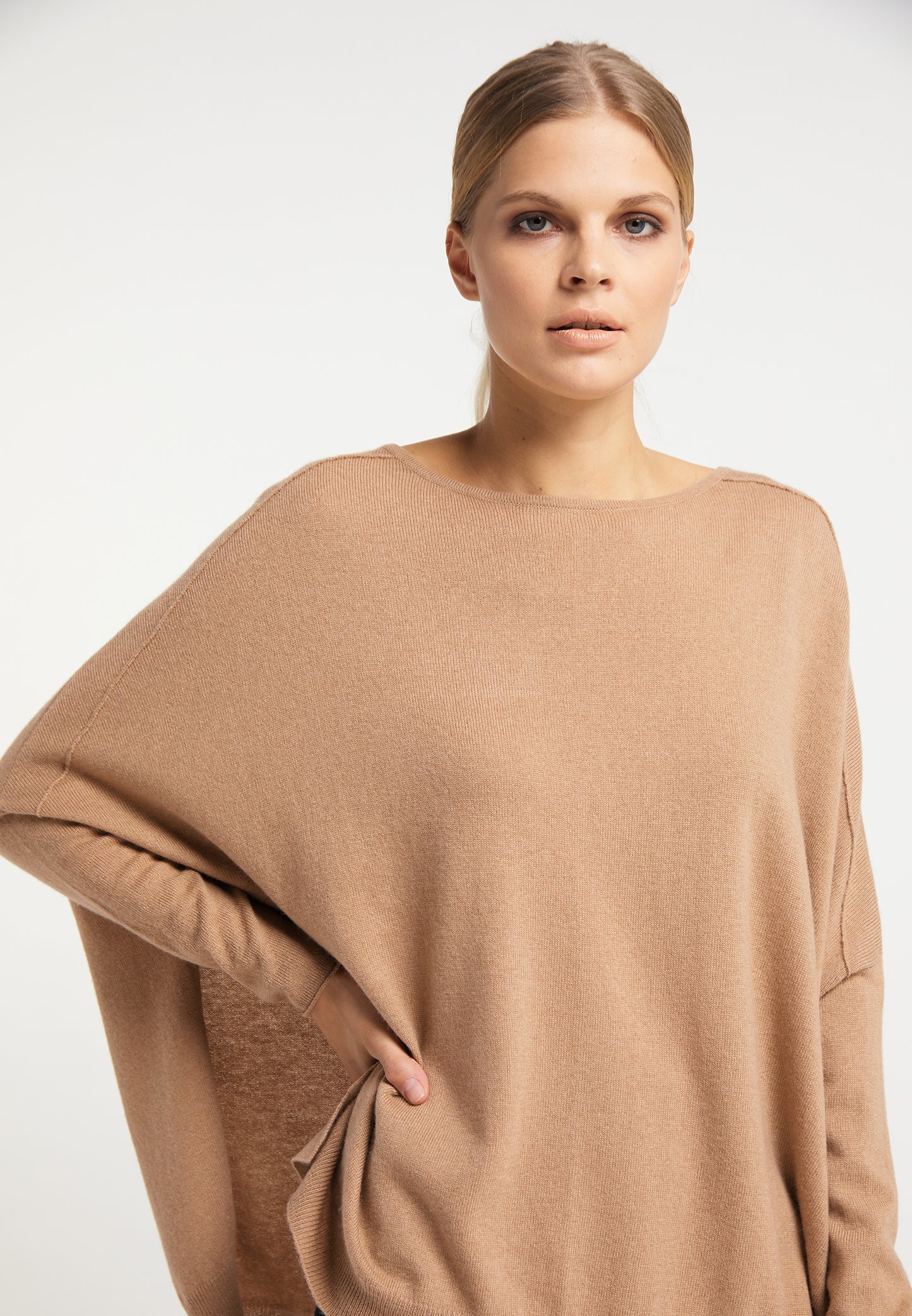 RISA women's knitted sweater