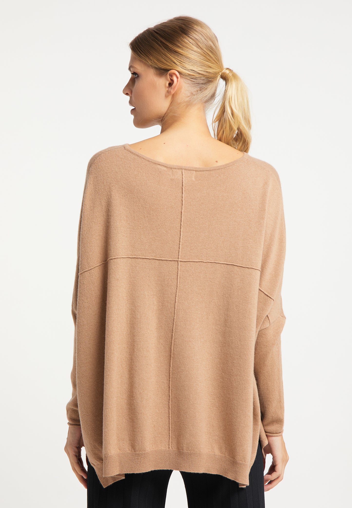 RISA women's knitted sweater