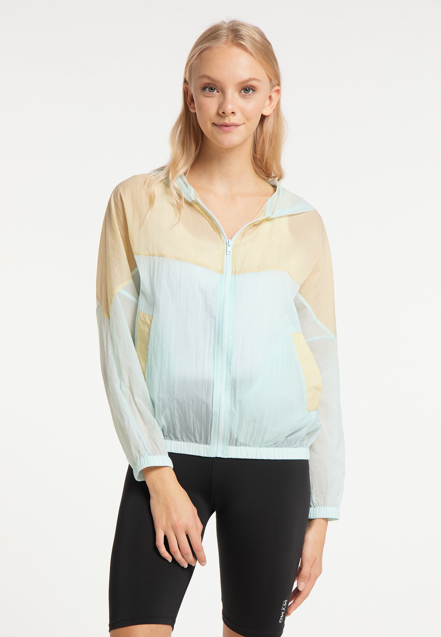 myMo ATHLSR women's windbreakers