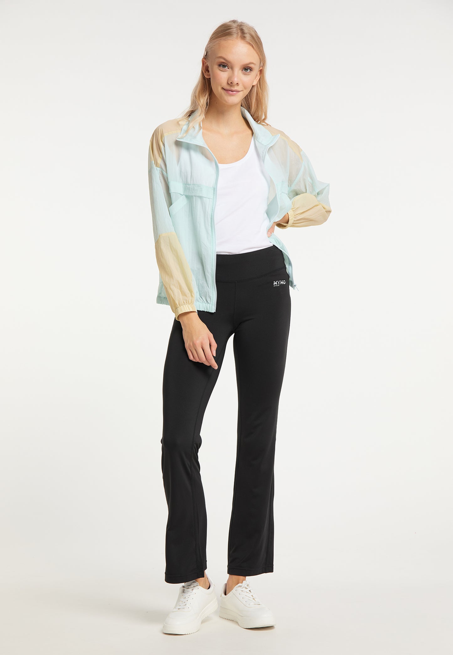 myMo ATHLSR women's windbreakers
